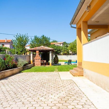 Holiday Home Labud Žminj Esterno foto
